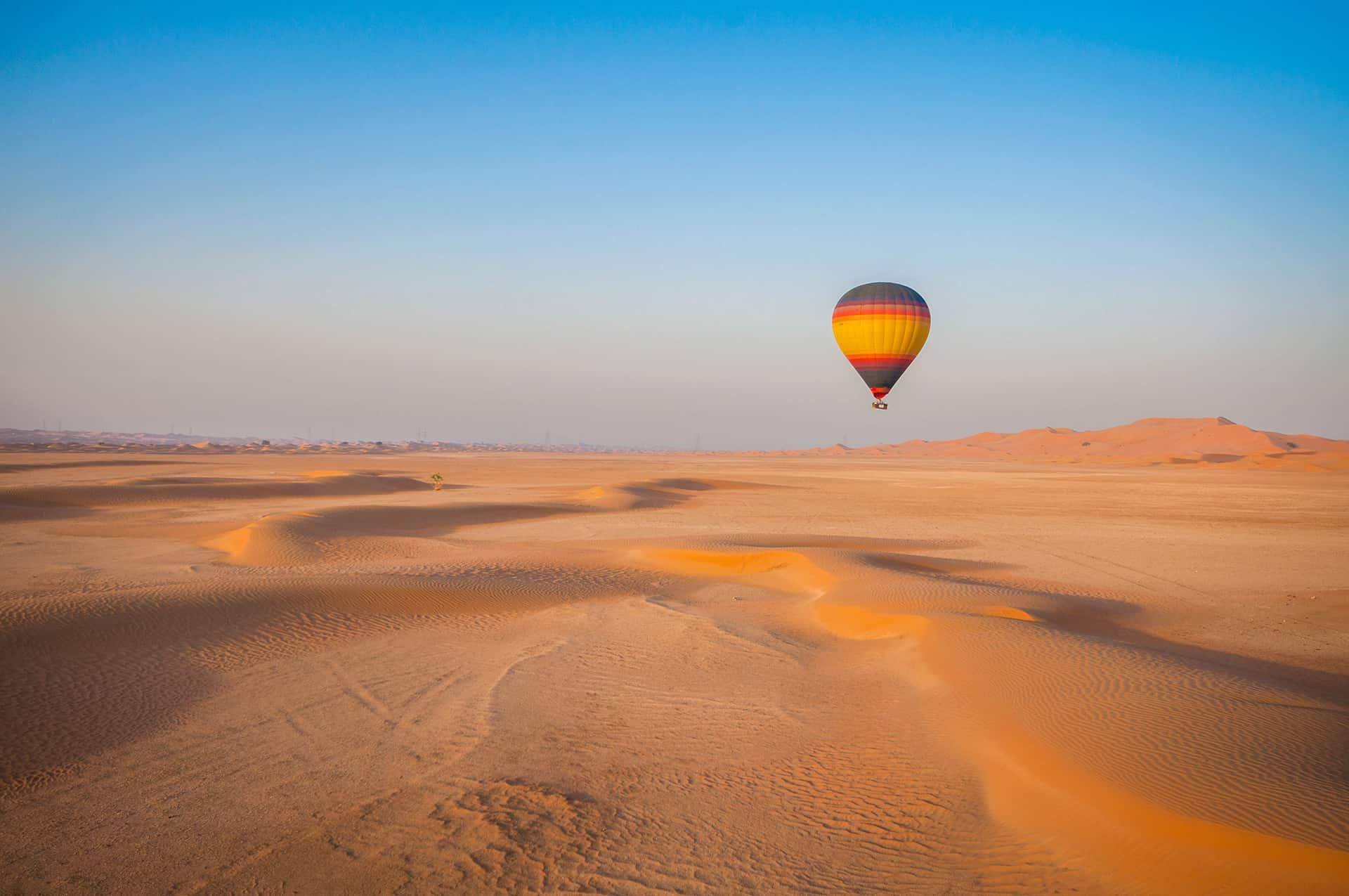 Dubai From Above (2026): Best Helicopter Tours & Hot Air Balloon Rides