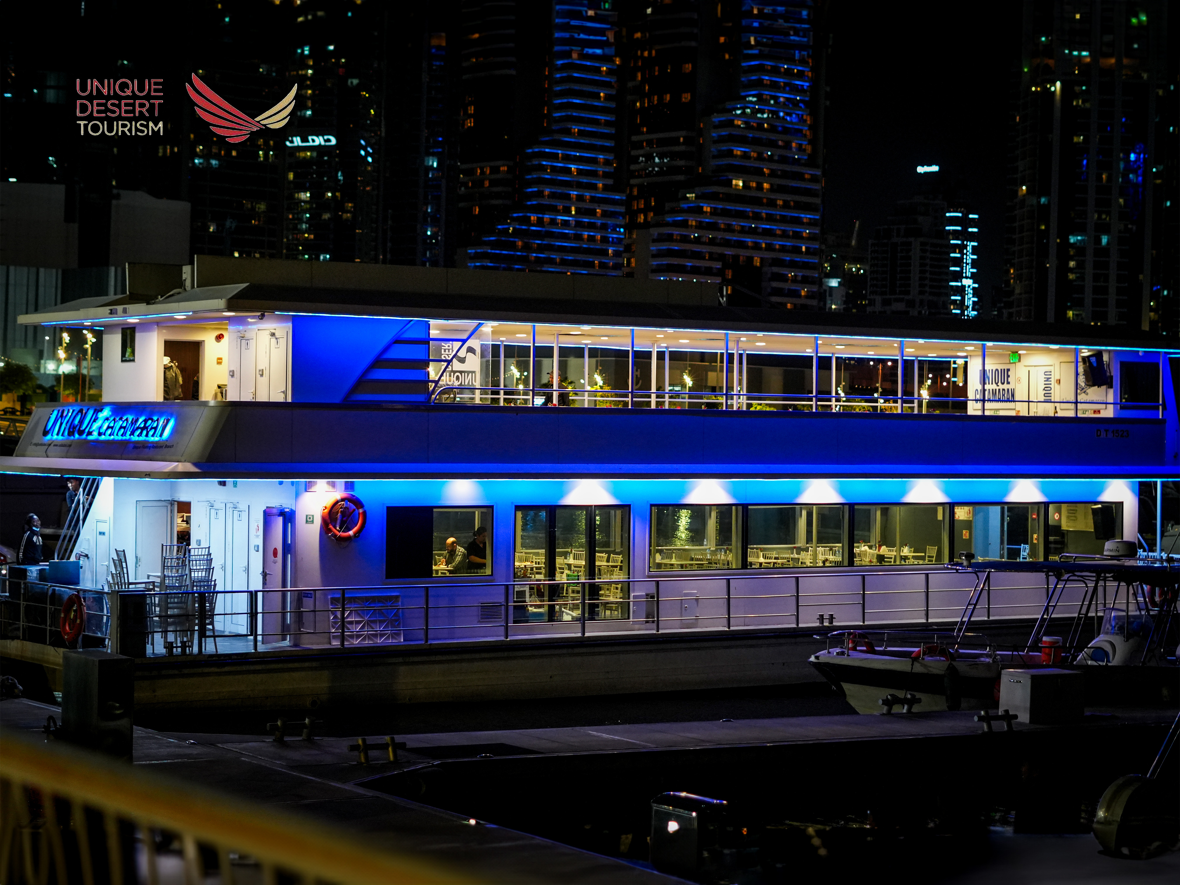 Shared Cruise vs Private Charter: Dubai Marina Options Explained